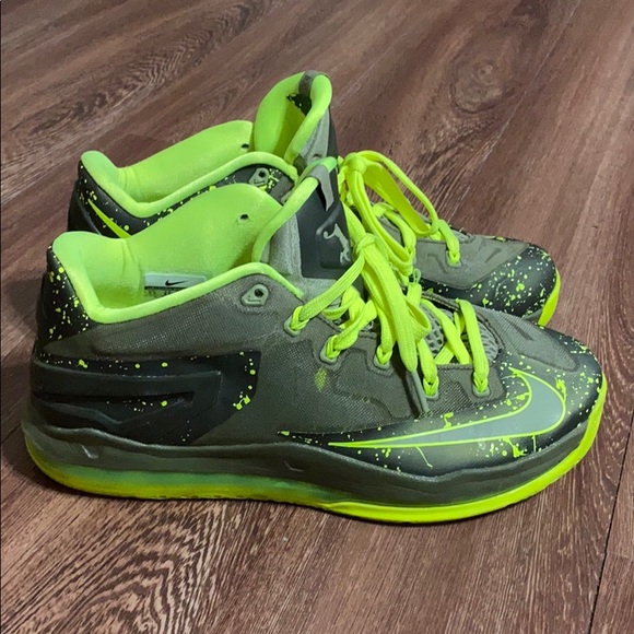 lebron 11 low dunkman